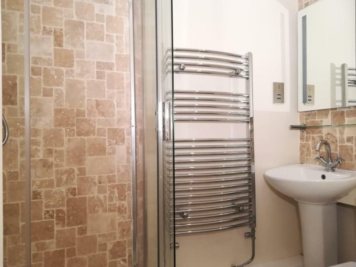 Spacious, Ground Floor, 2 Bedroom Apartment, Uplands, Swansea Extérieur photo